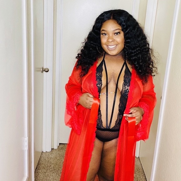 Muy Caliente Robe - Picture 1 of 2